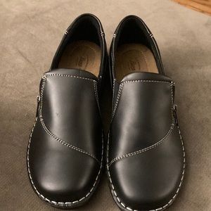 Womens G. H. Bass black leather loafers with zipper sides